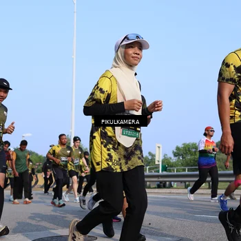 Runner Photo 6335319