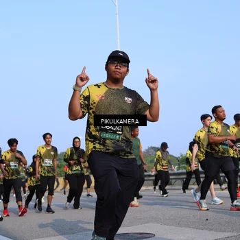 Runner Photo 6335359