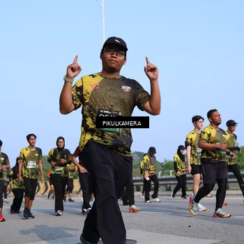 Runner Photo 6335380