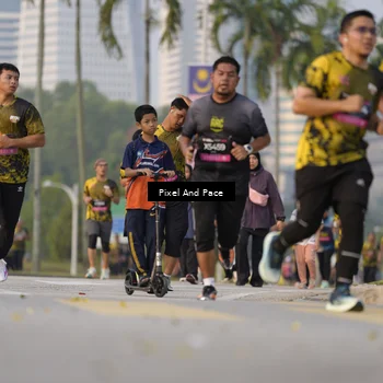 Runner Photo 6335425