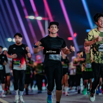 Runner Photo 6335453