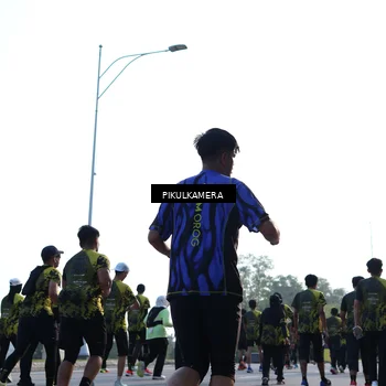 Runner Photo 6335454