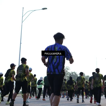 Runner Photo 6335481