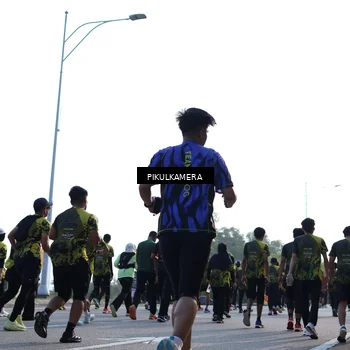 Runner Photo 6335490