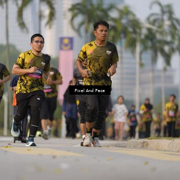 Runner Photo 6335527