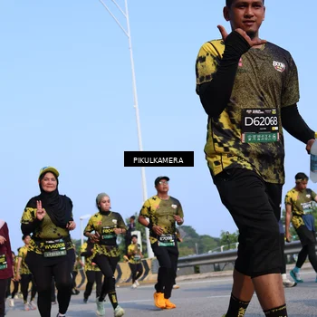 Runner Photo 6335544