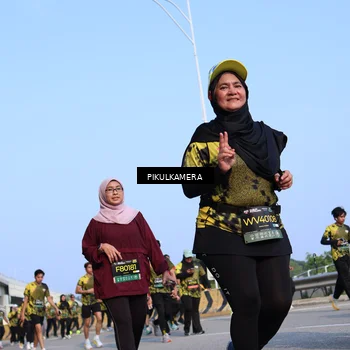 Runner Photo 6335594