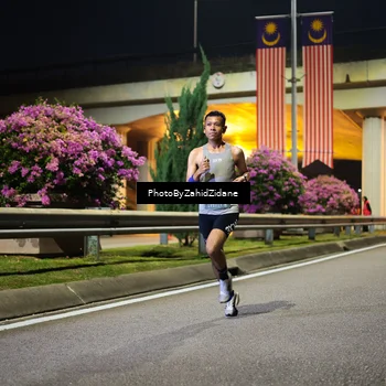 Runner Photo 6335638
