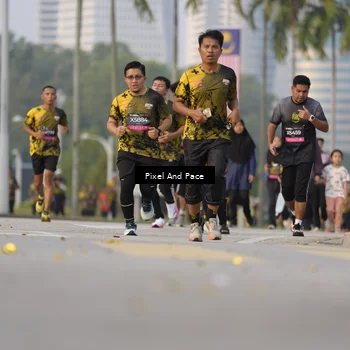 Runner Photo 6335683