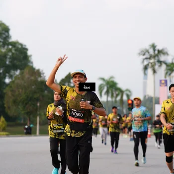 Runner Photo 6335736