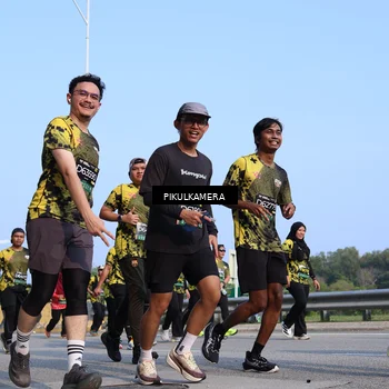 Runner Photo 6335754
