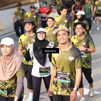 Runner Photo 6335755