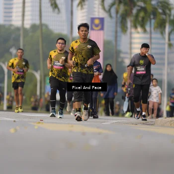 Runner Photo 6335763