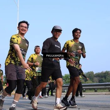 Runner Photo 6335792
