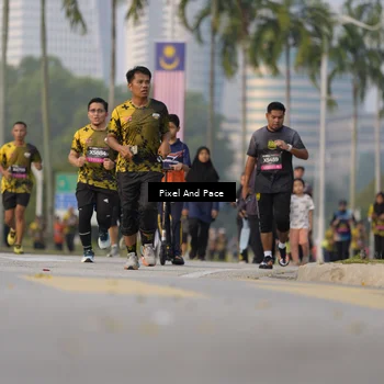 Runner Photo 6335794