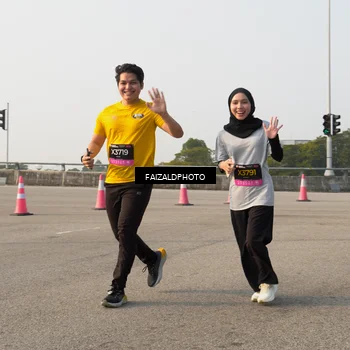 Runner Photo 6335807