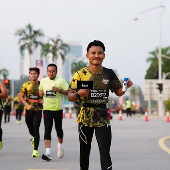 Runner Photo 6335842