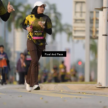 Runner Photo 6335905