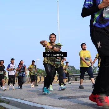 Runner Photo 6335908