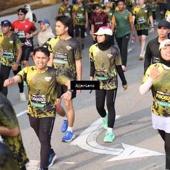 Runner Photo 6335912