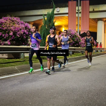 Runner Photo 6335921