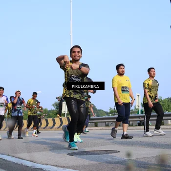 Runner Photo 6335949