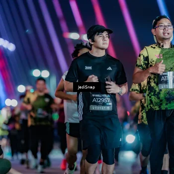 Runner Photo 6335950