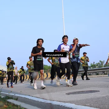 Runner Photo 6335988