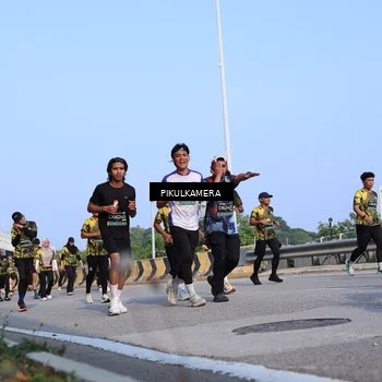 Runner Photo 6335990