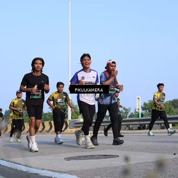 Runner Photo 6336019