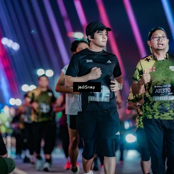 Runner Photo 6336031