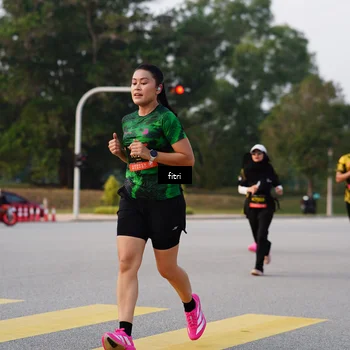 Runner Photo 6336062