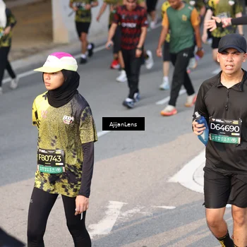 Runner Photo 6336065