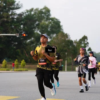 Runner Photo 6336107