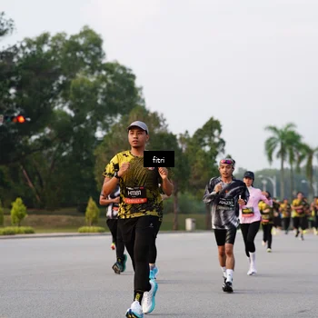 Runner Photo 6336123