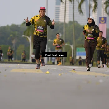 Runner Photo 6336180