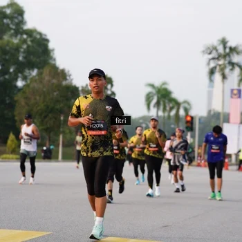 Runner Photo 6336193