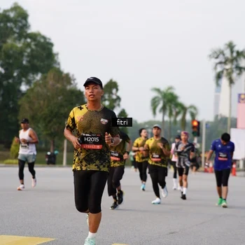 Runner Photo 6336198