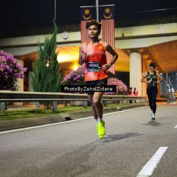 Runner Photo 6336210