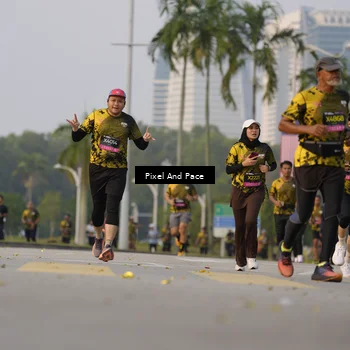 Runner Photo 6336213