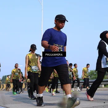 Runner Photo 6336241