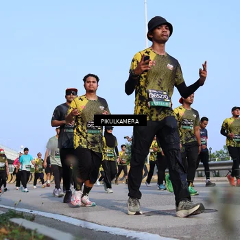 Runner Photo 6336354