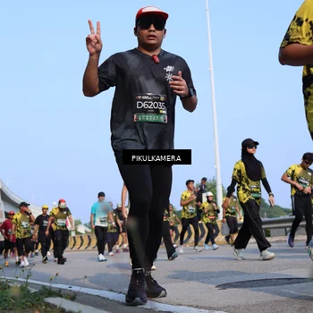Runner Photo 6336398