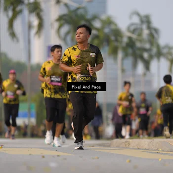 Runner Photo 6336455