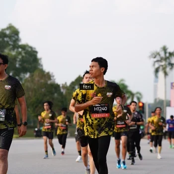 Runner Photo 6336475