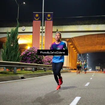 Runner Photo 6336494