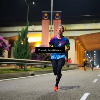 Runner Photo 6336496