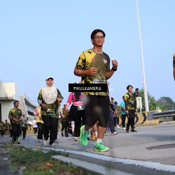Runner Photo 6336501