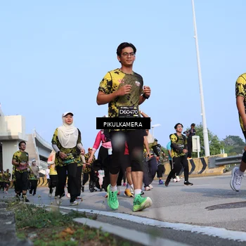 Runner Photo 6336525