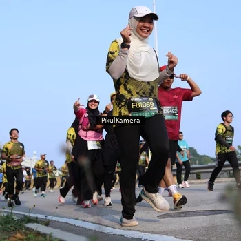Runner Photo 6336580